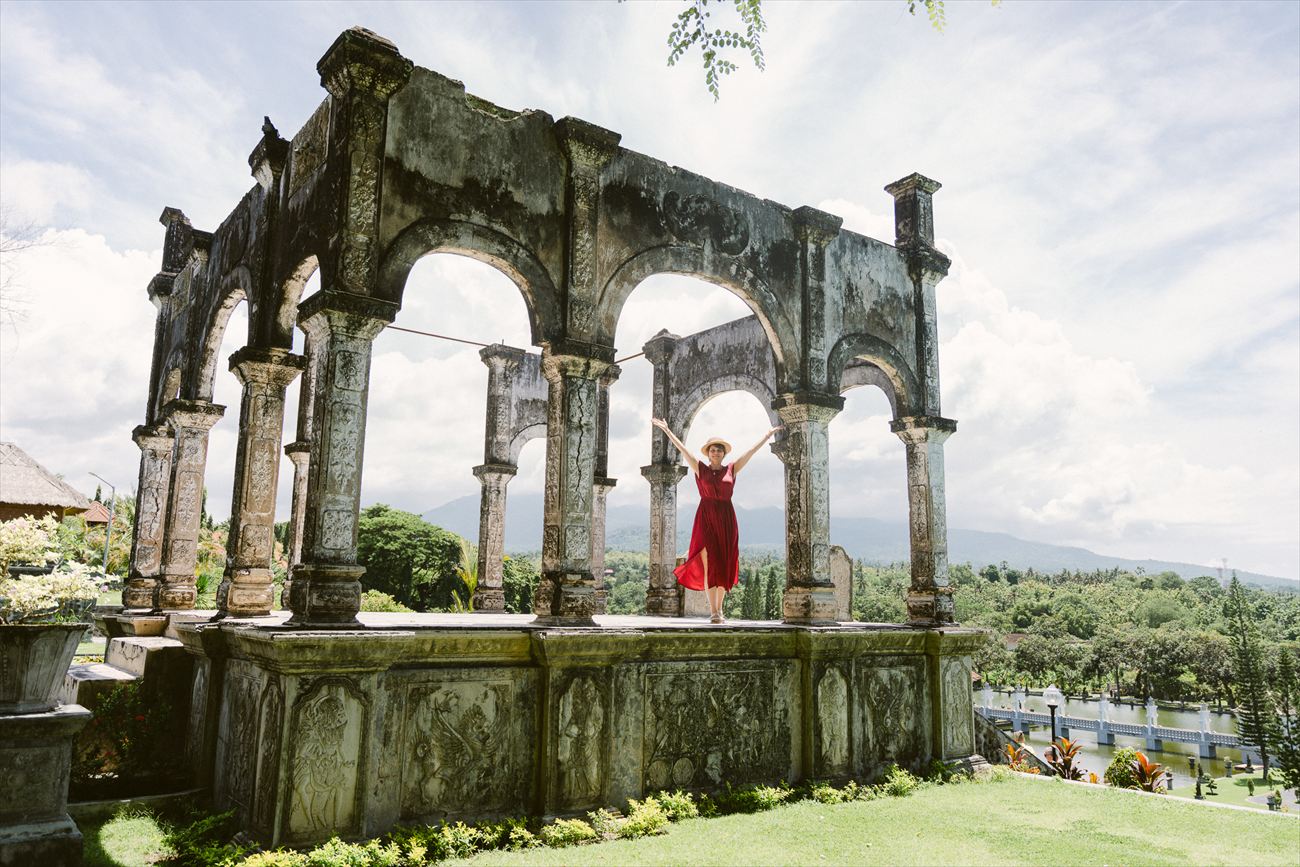 Standing in the arches of the old water palace above the pools